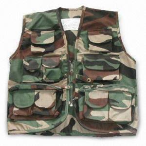Best Free Camo Vest with Pockets, T/C Fabric, Velcro, Button, Zipper, and Lables wholesale