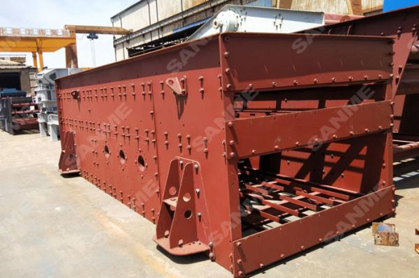 Cheap Industrial Vibrating Screen For Stone Crusher Customized Voltage for sale