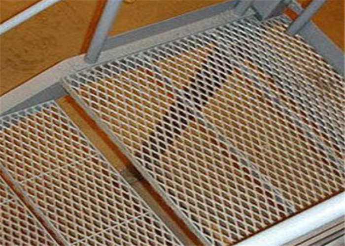 Durable Stainless Steel Expanded Metal Mesh Staircase Non - Slip Steel Mesh for sale