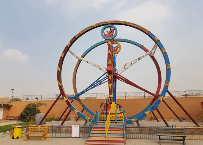 Best Adult Thrill Amusement Park Ferris Wheel With Non Fading And Durable Painting wholesale