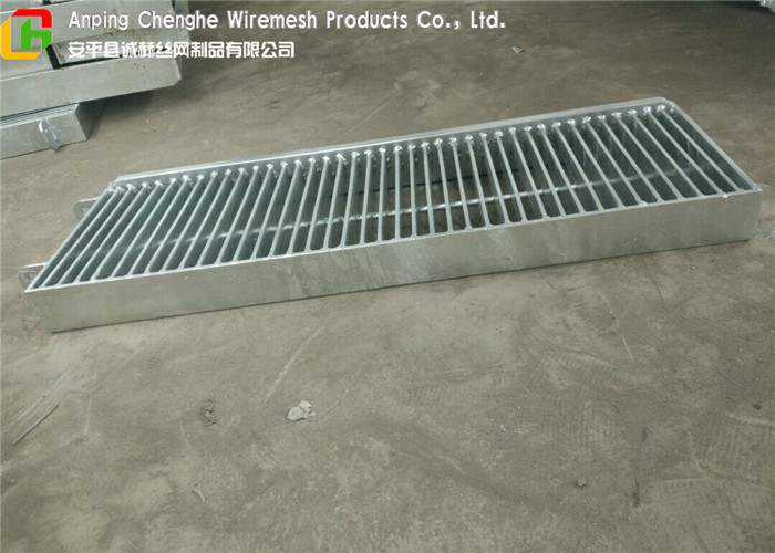 City Road Galvanised Walkway Panels , Rigid Stainless Steel Walkway Gratings for sale