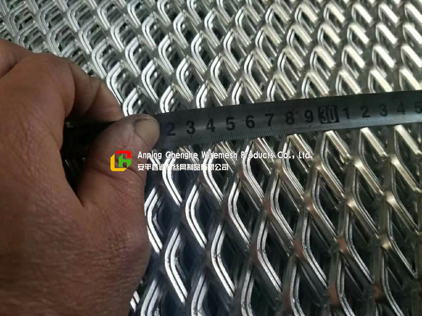 Low Carbon Galvanized Expanded Metal Mesh Diamond Shape Hole For Wall Constructi for sale