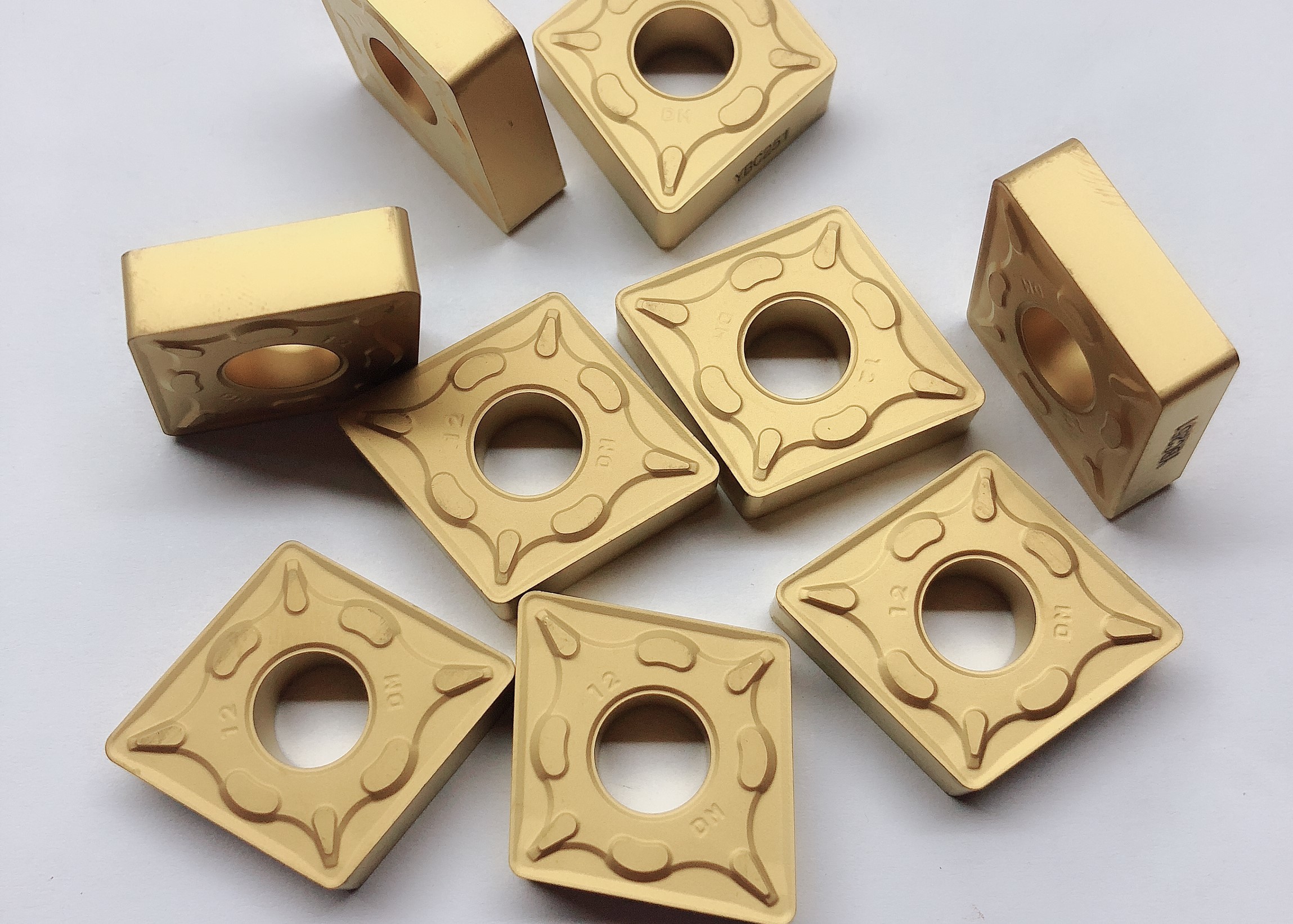 Best RK7025 CNMG190612 DM Carbide Cutting Inserts Yellow Color For CNC Cutting Tool wholesale