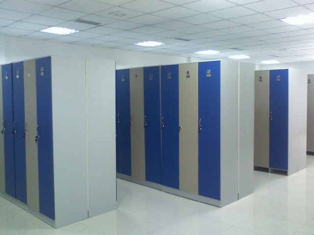 Best Single Tier Lockers PVC Material , Gray Cabinet Commercial Gym Lockers wholesale