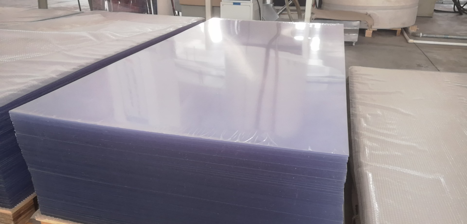 Buy cheap Supply super transparent with best quality 32LPI for making middle format 3d / from wholesalers