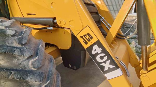 Cheap Second Hand 3.3 M3 Loader with 262 Hp Powershift Transmission and 38.1 Km/h Max Speed for sale