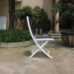 European White Foldable Beach Lounge Chair PVC Mesh Back Aluminum Frame