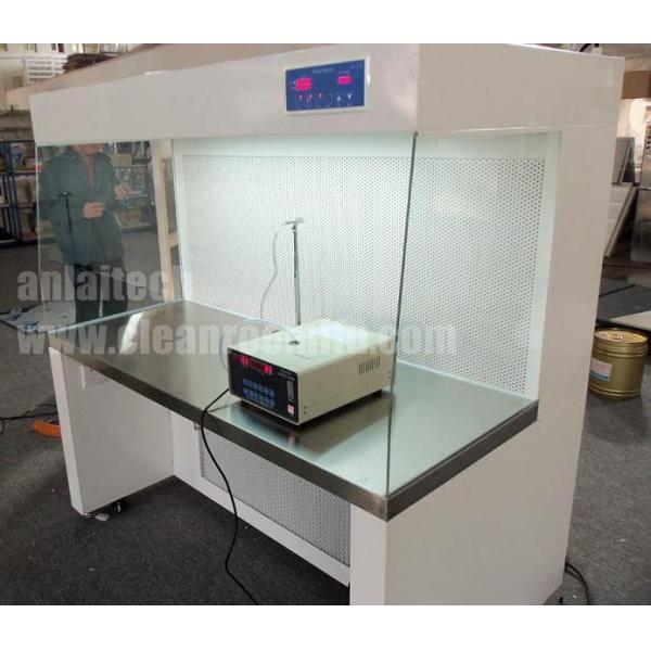 Laboratories Vertical laminar flow cabinet