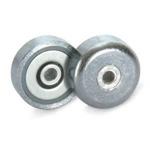 Best 10 Years Experience Nickle Coating Round Base Cup Magnet with Screews wholesale
