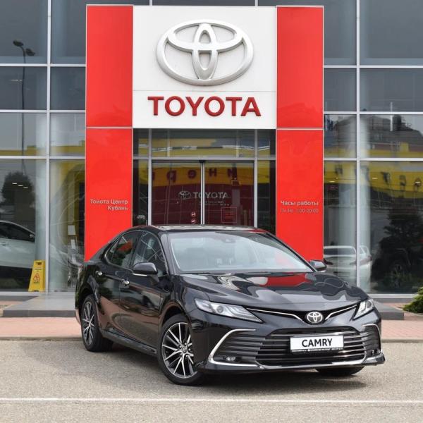 Cheap 2023 To-yota C-amry Hybrid Sedan with Full Speed Adaptive Cruise and Electric Sunroof Minimum Grand Clearance of 15°-20° for sale