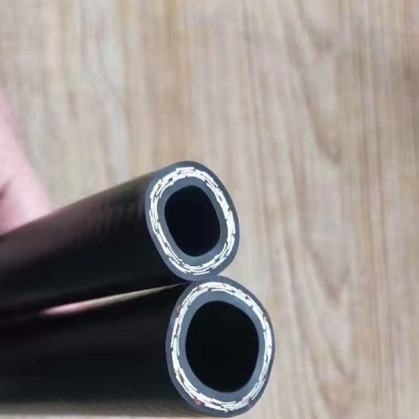 Oil Hydraulic Hose Strong Oil Resistance Abrasion Resistant Reliable Sealing