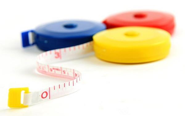 plastic retractable tape measure