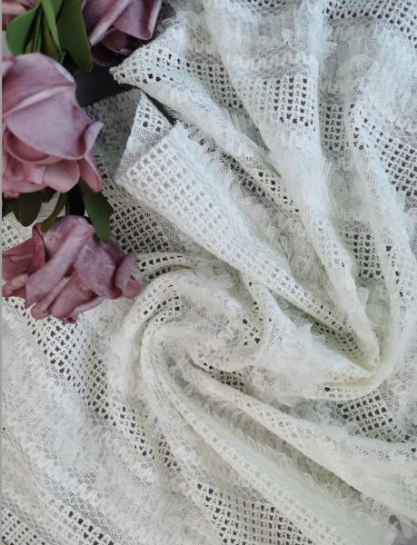 Cheap White Bridal Embroidered Lace Fabric Elegant Wedding Gown Dress Fabric for sale