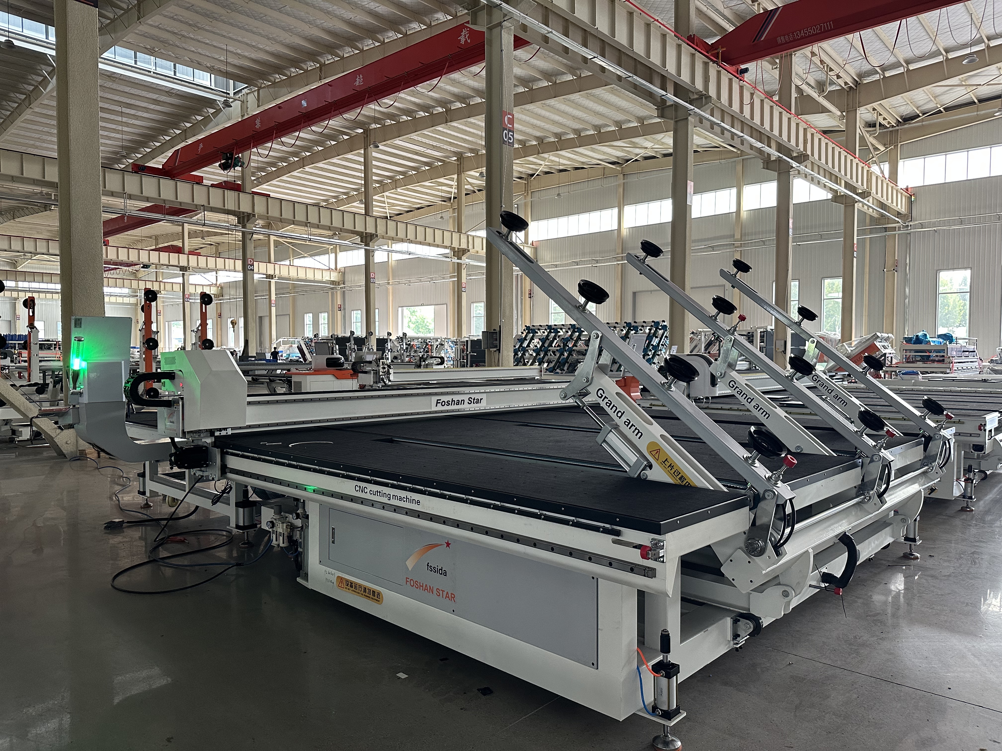 High Precision Glass Cutting Line 220V Horizontal Glass Mirror Cutting Machine