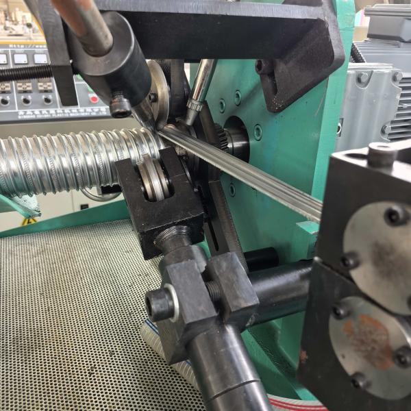 High Efficiency Metal Bellows Pipe Making Machine with Automatic Cutting and Forming System