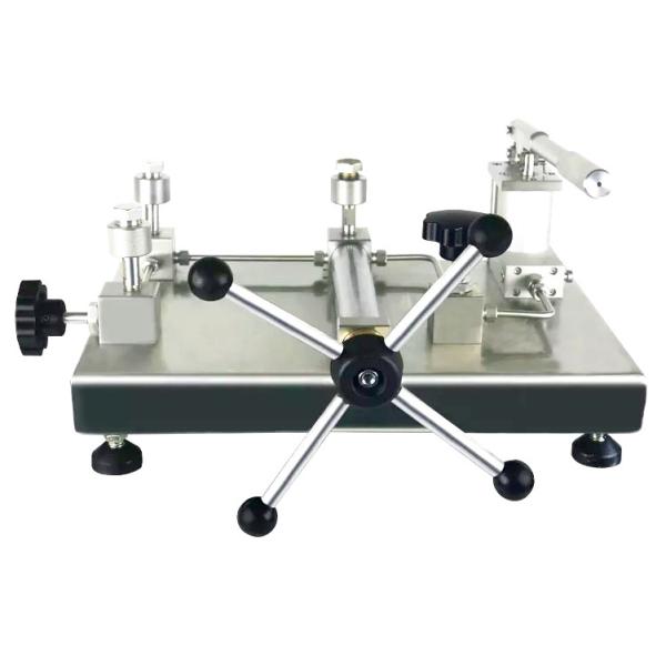Manual Pneumatic Hand Pump Pressure Calibrator 10MPa Stainless Steel