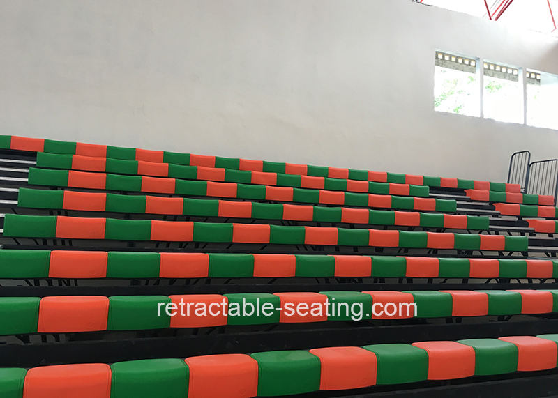 Customized Retractable Seating System with Anti Slip Polywood Deck and Fire Resistance