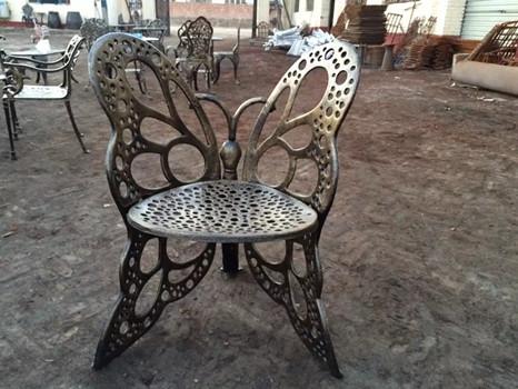 Cheap Classical European Cast Iron Table And Chairs Aluminum Patio Furniture for sale