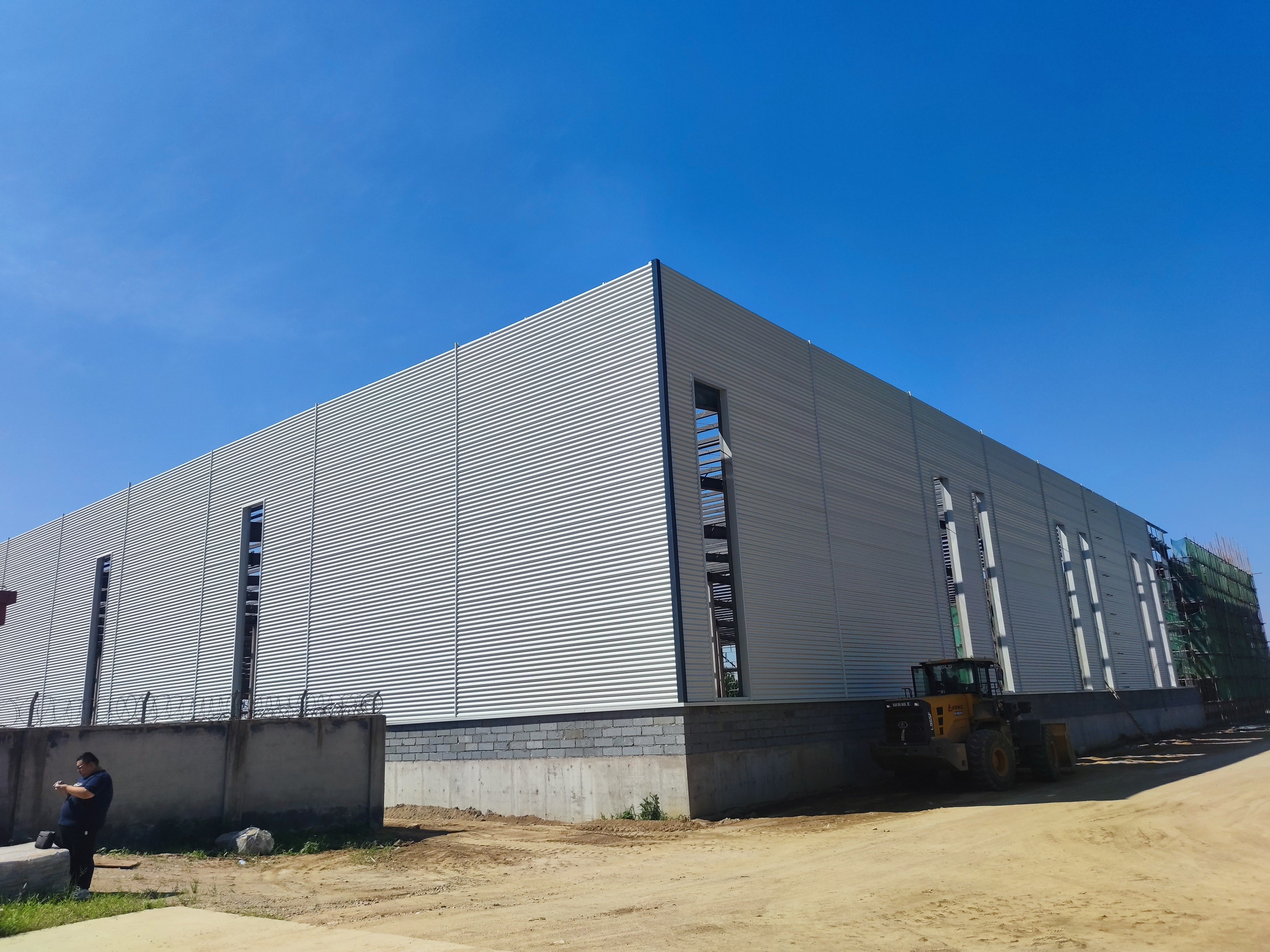 Customized Pre Engineered Steel Structure Workshop Building Project