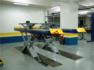 China Pneumatic Rack Insurance Hydraulic Car Lift 3.5T Capacity , Auto Car Lift on sale