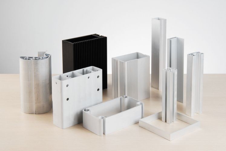 Colorful Heat Sink Aluminum Extrusion Parts Al6063 Heat Dissipation Anodizing