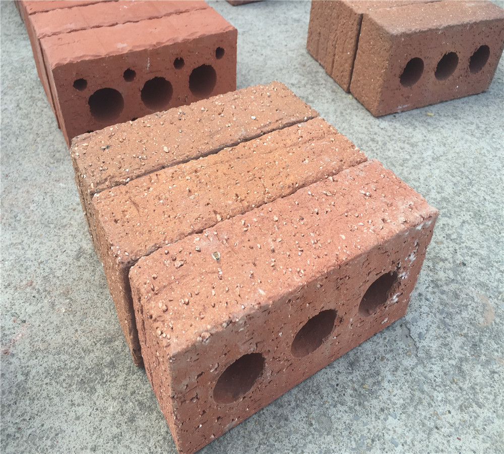 Construction Building Materials Common Clay Bricks Sandblast Face With 3 Holes