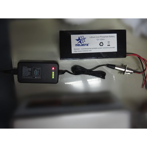 Lithium-Ion / Polymer / LiFePO4 Battery Pack Charger with LED Indicator