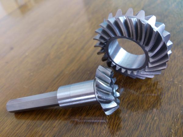 Cheap 8 Double-sided Spiral Bevel Gears With Hyperbolic Surface Design For Enhanced Load-bearing Capacity for sale