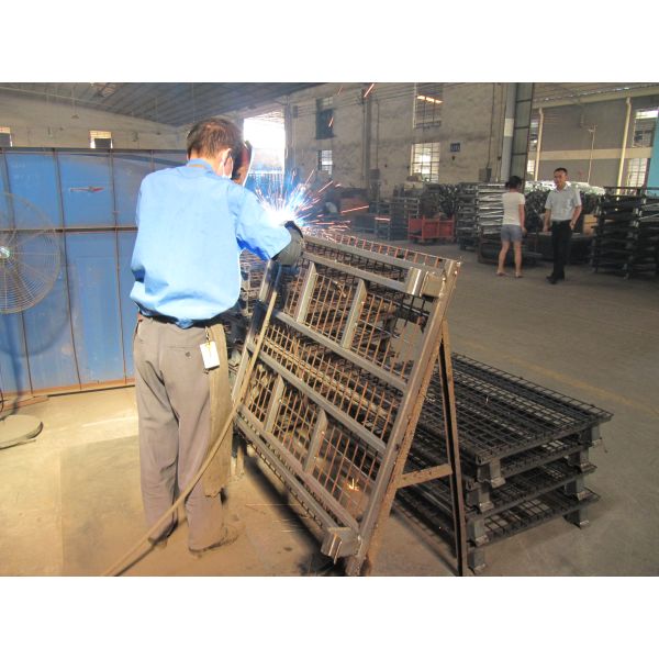 4 Layers Stackable Warehouse Wire Container Steel Mesh Cage CE Certificated