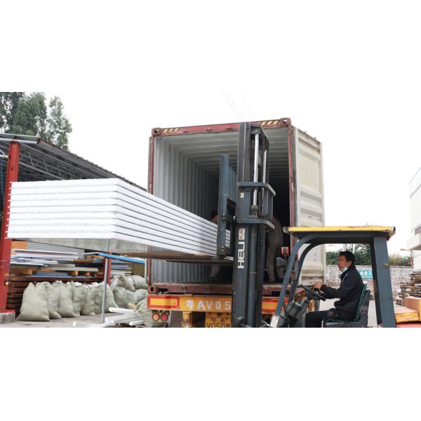 Eco-friendly Energy Saving Lightweight Partition Wall Panel EPS Sandwich Panel With Red Color