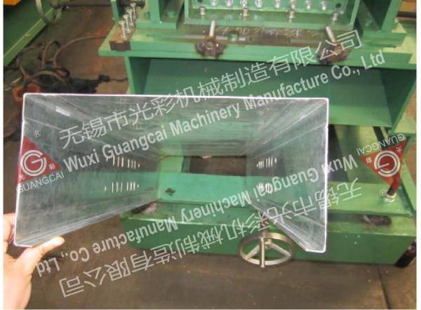 Cheap Metal Seamless Rain Gutter 0.3mm Cold Roll Forming Machine for sale