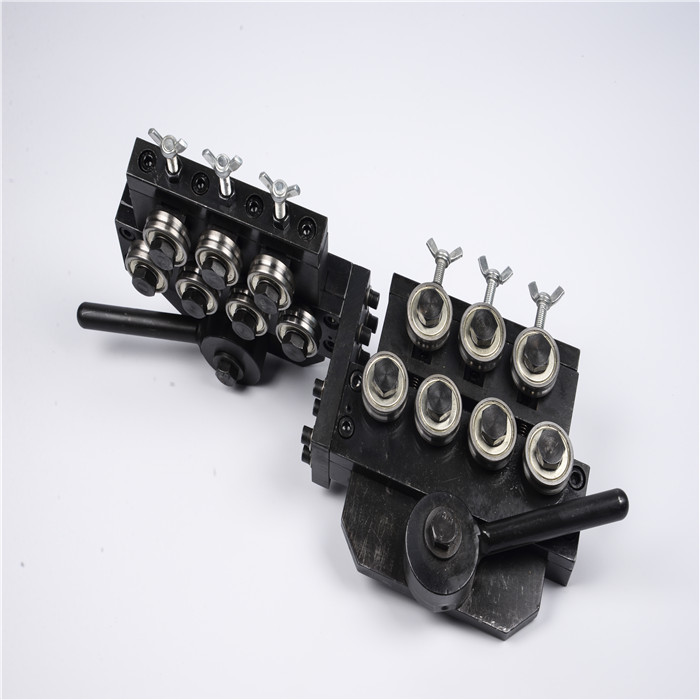 32mm Wire Straightener Machine Automatic High Precision With 14 Roller