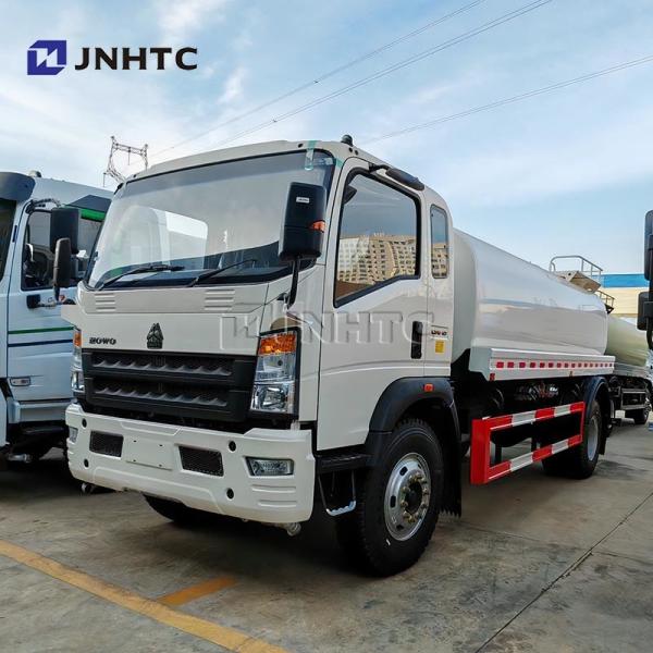 Cheap HOWO Light Water Truck Stainless Steel Drinking 4x2 5000 Liter 5Ton Water Carrier Tanker Truck Price for sale