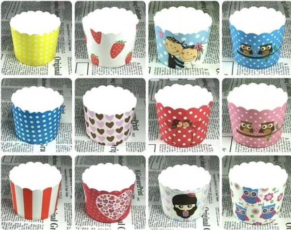 A series of custom logo printed double PE coated icecream paper cup with lid from Wuhan manufacturer bagplastics bagease