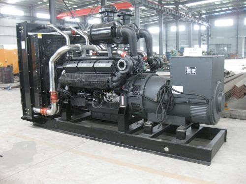 Cheap Open Type 800KW AC Diesel Generator , AC Electric Generator 220V - 690V Optional for sale
