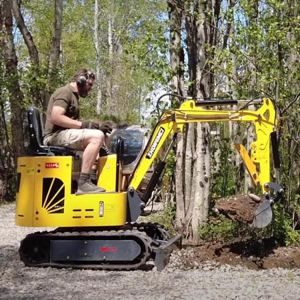 ZHONGMEI Farm Use Small Digger Earth Moving Machinery Mini Crawler Excavator