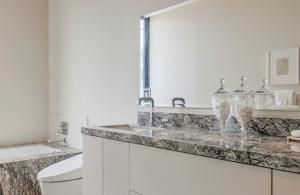 Best Brazil Aruba Dream Granite Bathroom Countertops Multi Color Polished Granite wholesale