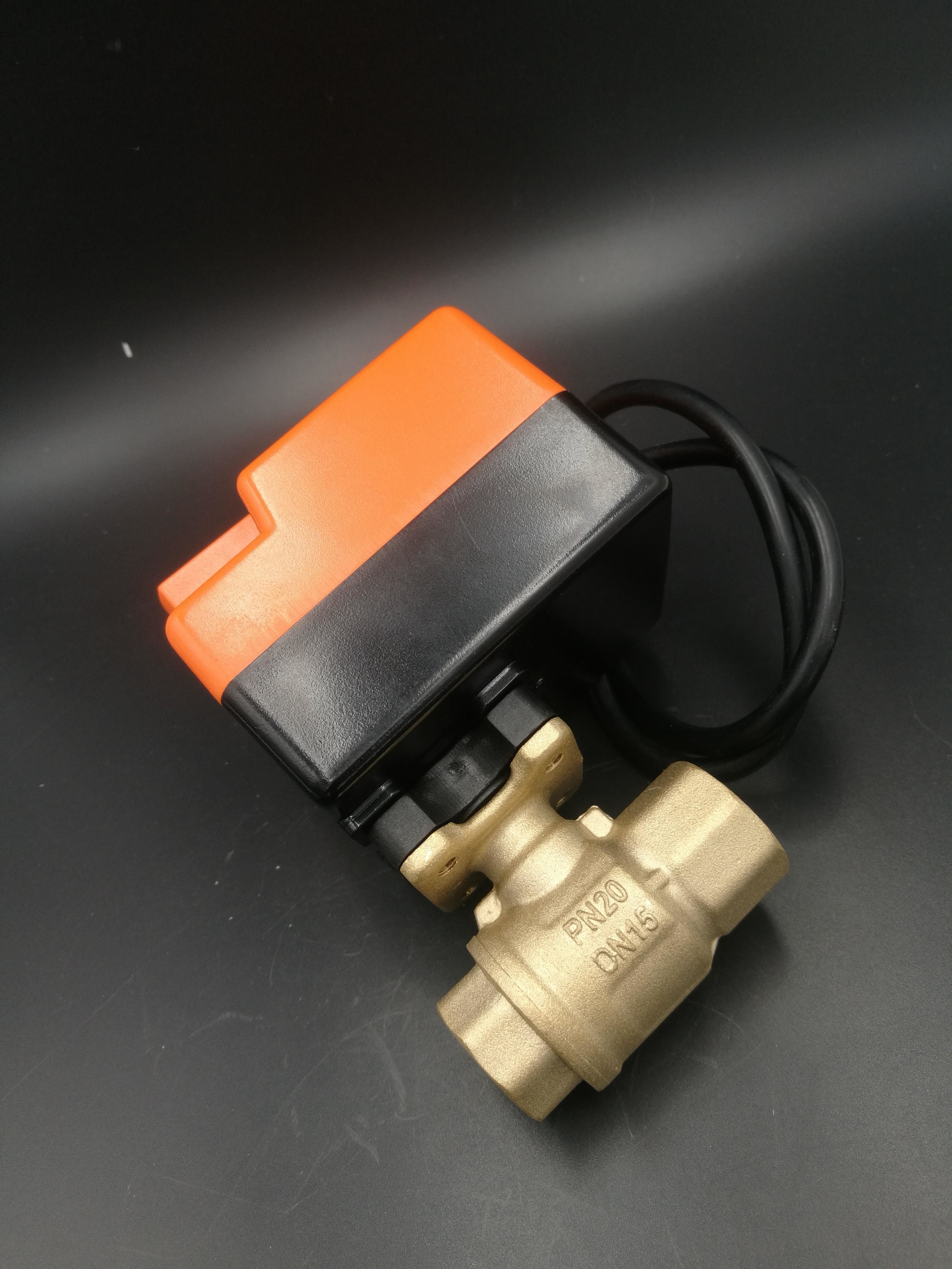Four way cassette fan coil unit 4TR capacity 1600CFM, build in water pump and electrical box water fan coil unit