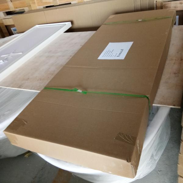 Professional Bathroom Mirror With LED Lights Durable High Hardness