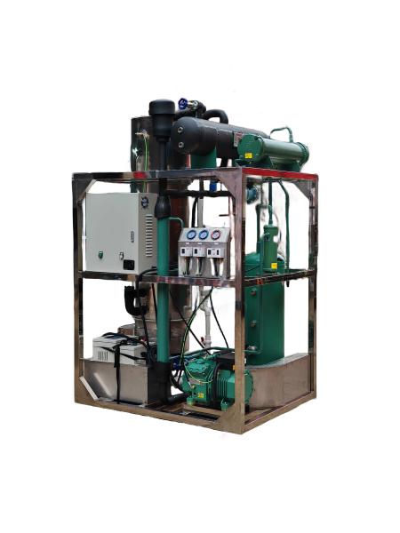 Cheap Air Cooled Tube Ice Maker Machine Copeland Compressor Efficient Cooling System for sale
