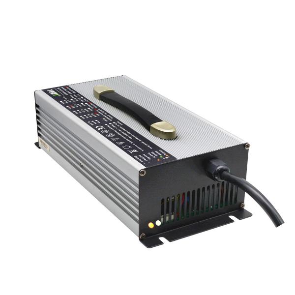 Cheap 12V 90A Automatic Trickle Solar Battery Charger Economic Design for sale