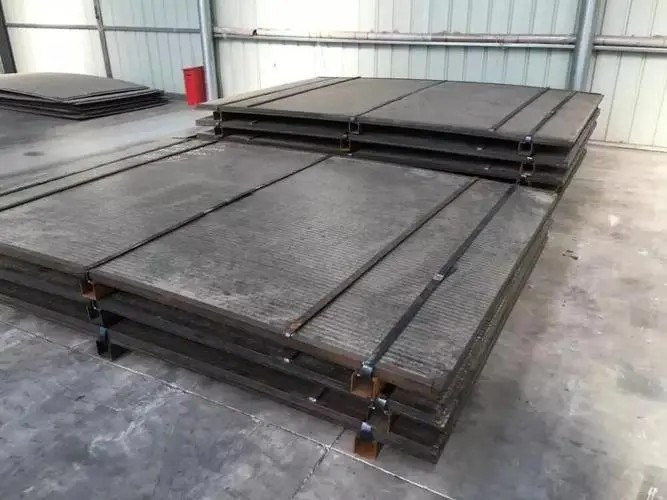 Wear Resistant Hardfacing Steel Plate 6+4 8+6 High Chrome Welding