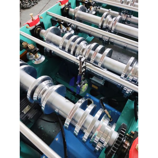 Customized 820 Standing Seam Roll Former 0-35M/min Forming Speed