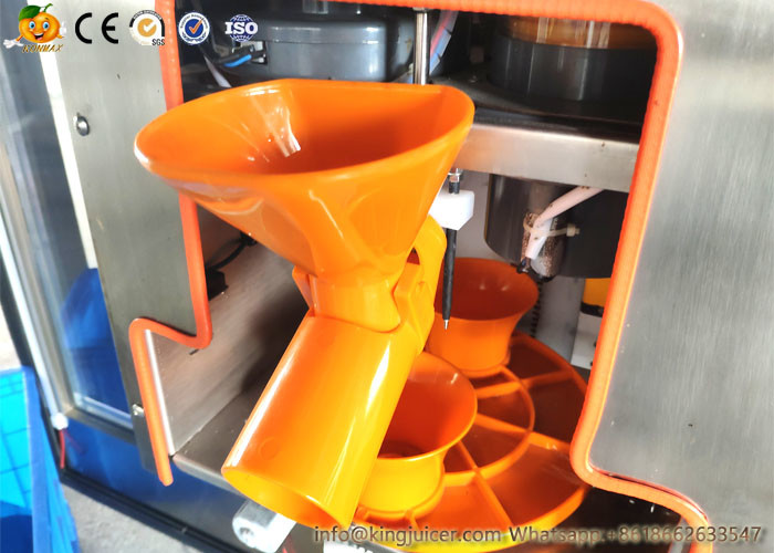 Automatic Freshly Squeezed Orange Juice Vending Machine For Commercial