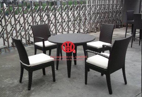 Cheap Outdoor rattan furniture round table and chair,outdoor garden dining table and chair for sale