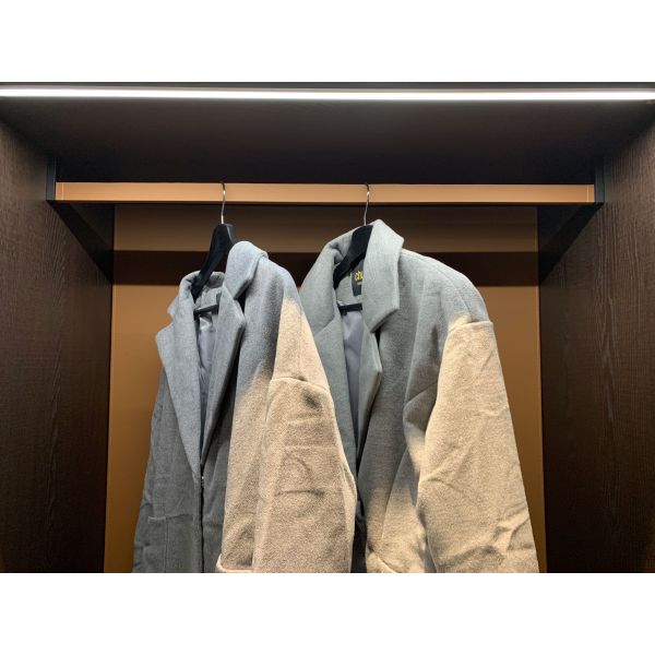 Modern Stylish Wardrobe Closet with Customized Size and Durable Design Ready to Ship
