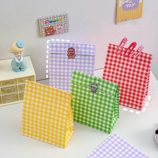 Cheap Ins Style Colorful Checkered Gift Bag Custom Printed Paper Bags with Latest Style and Customized for sale