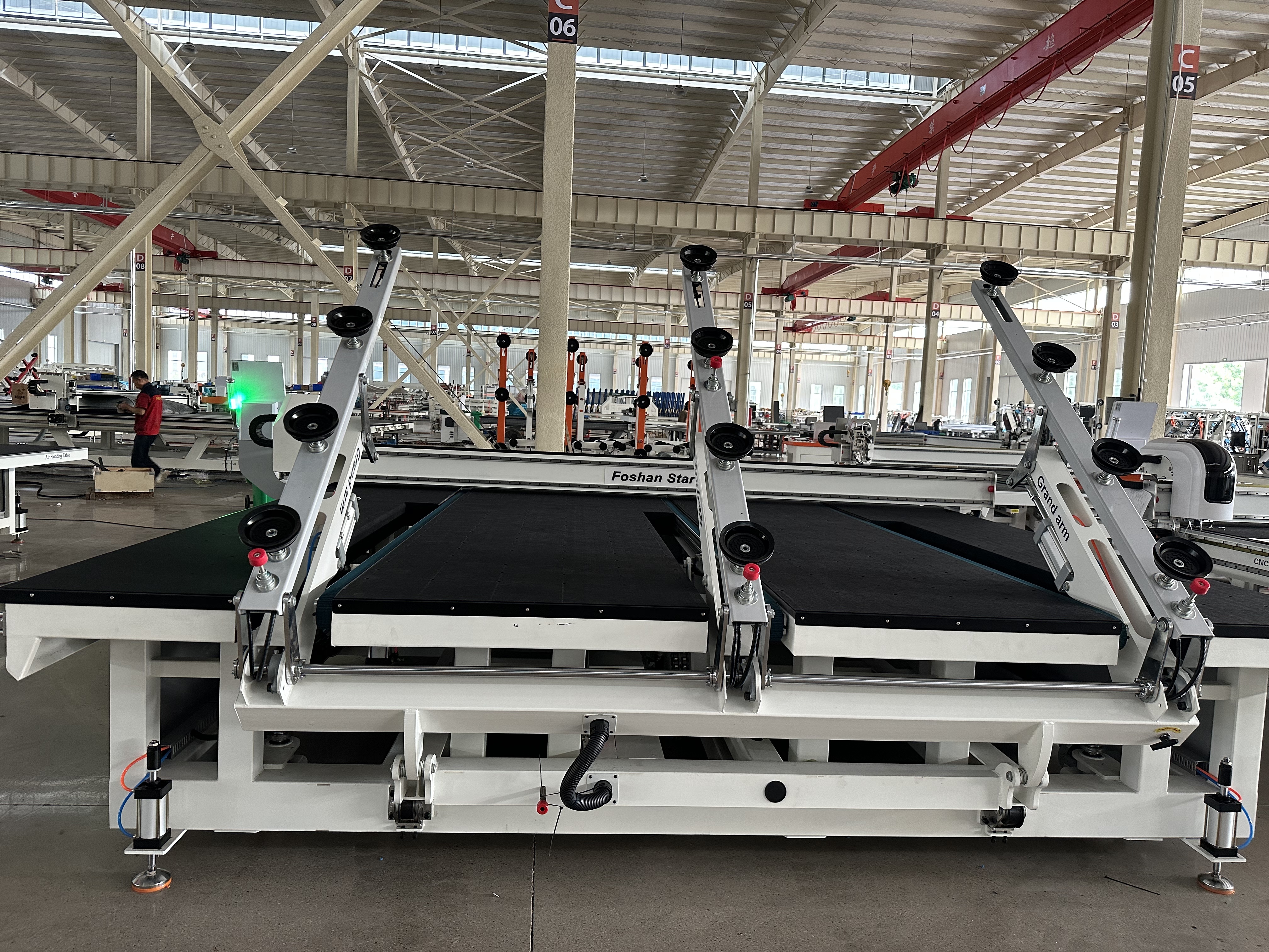 High Precision Glass Cutting Line 220V Horizontal Glass Mirror Cutting Machine