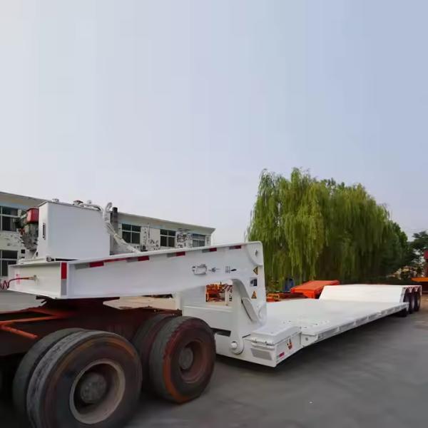 3 Axle 80t Customize Mechanical Suspension Detachable Gooseneck Lowbed Trailer