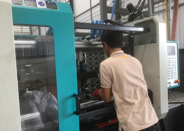 Cheap Energy Efficiency Plastic Injection Molding Machine For Plastic Case 800mm Table Height for sale